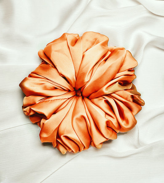LUXE SATIN HIJAB SCRUNCHIE (LARGE) - SALMON