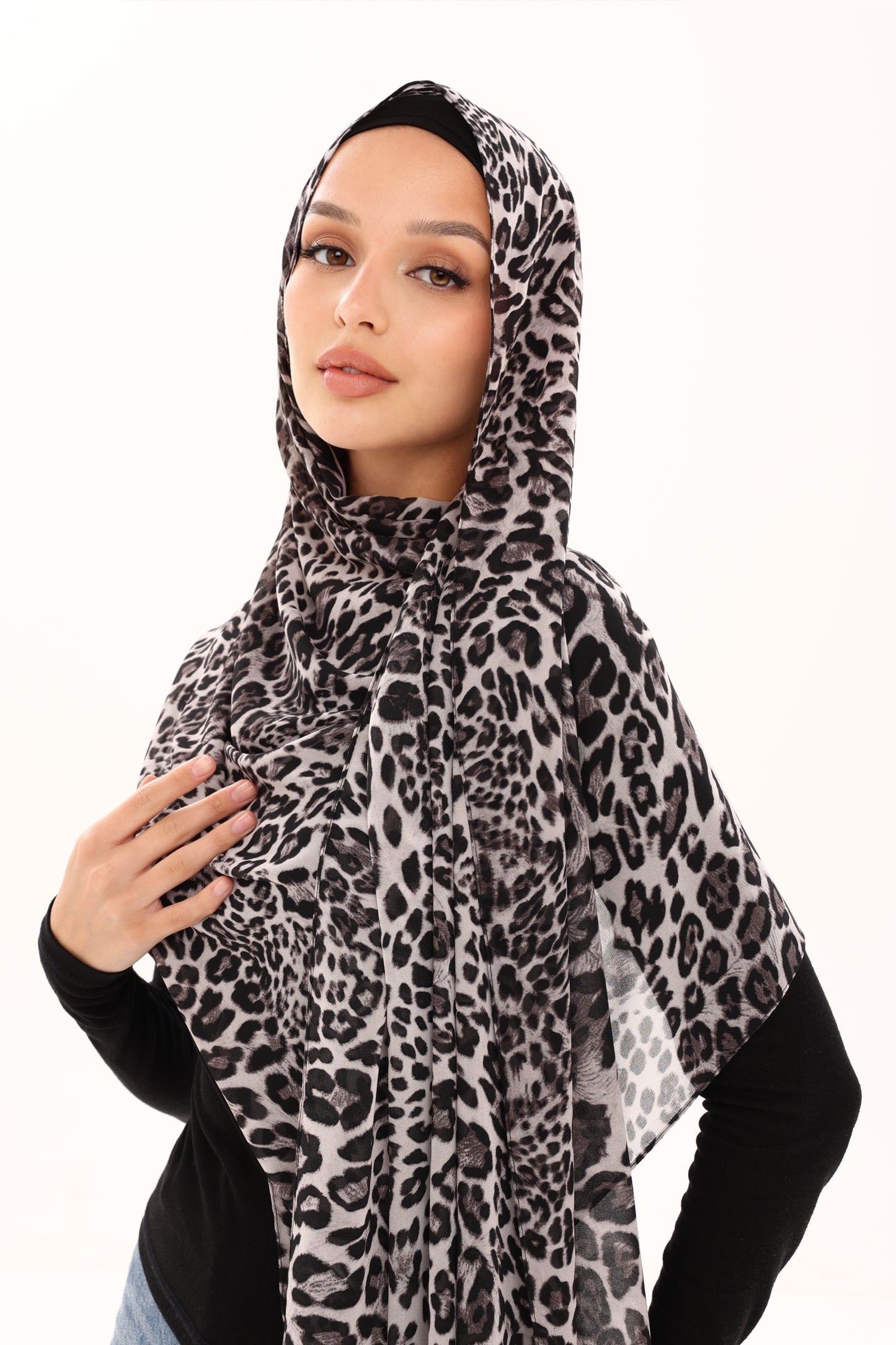 LEOPARD PRINT CHIFFON HIJAB - SNOW
