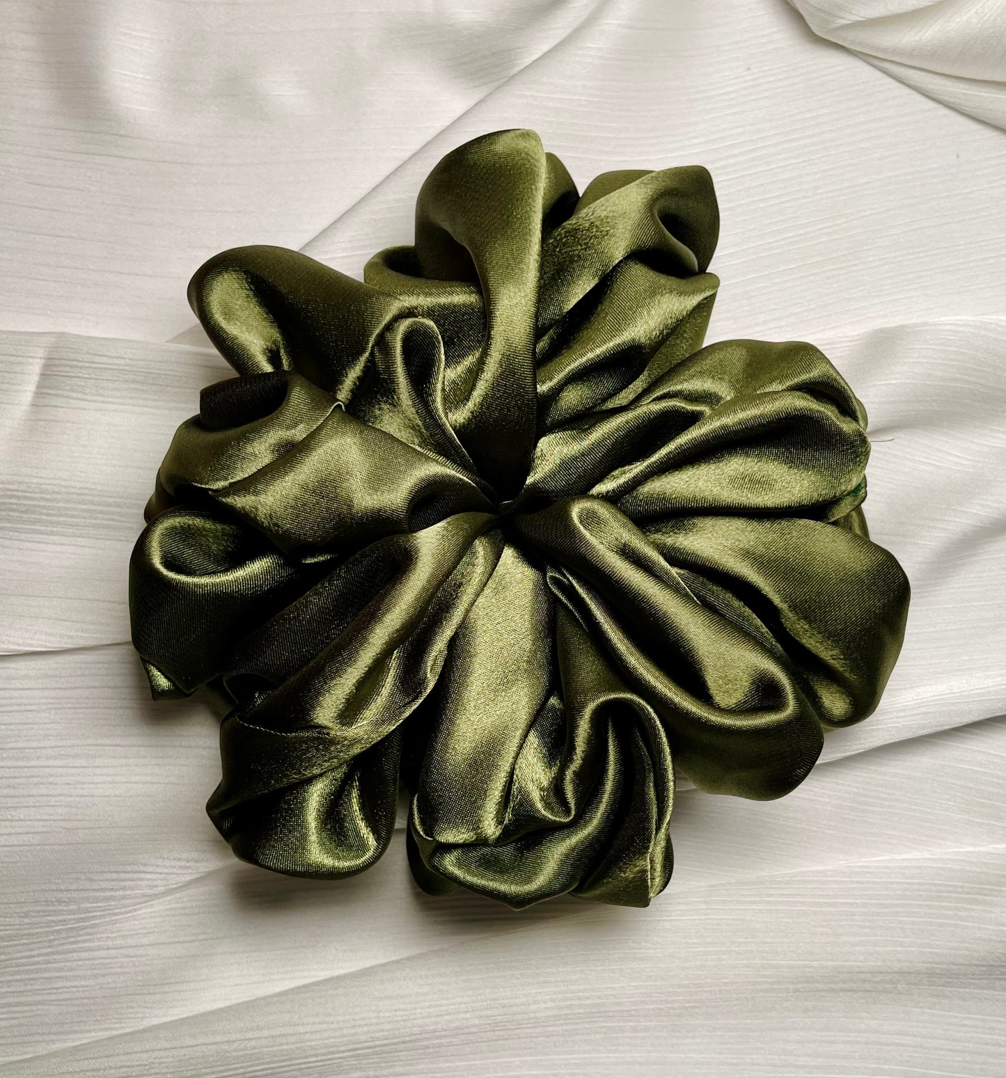 SILK HIJAB SCRUNCHIE - OLIVE