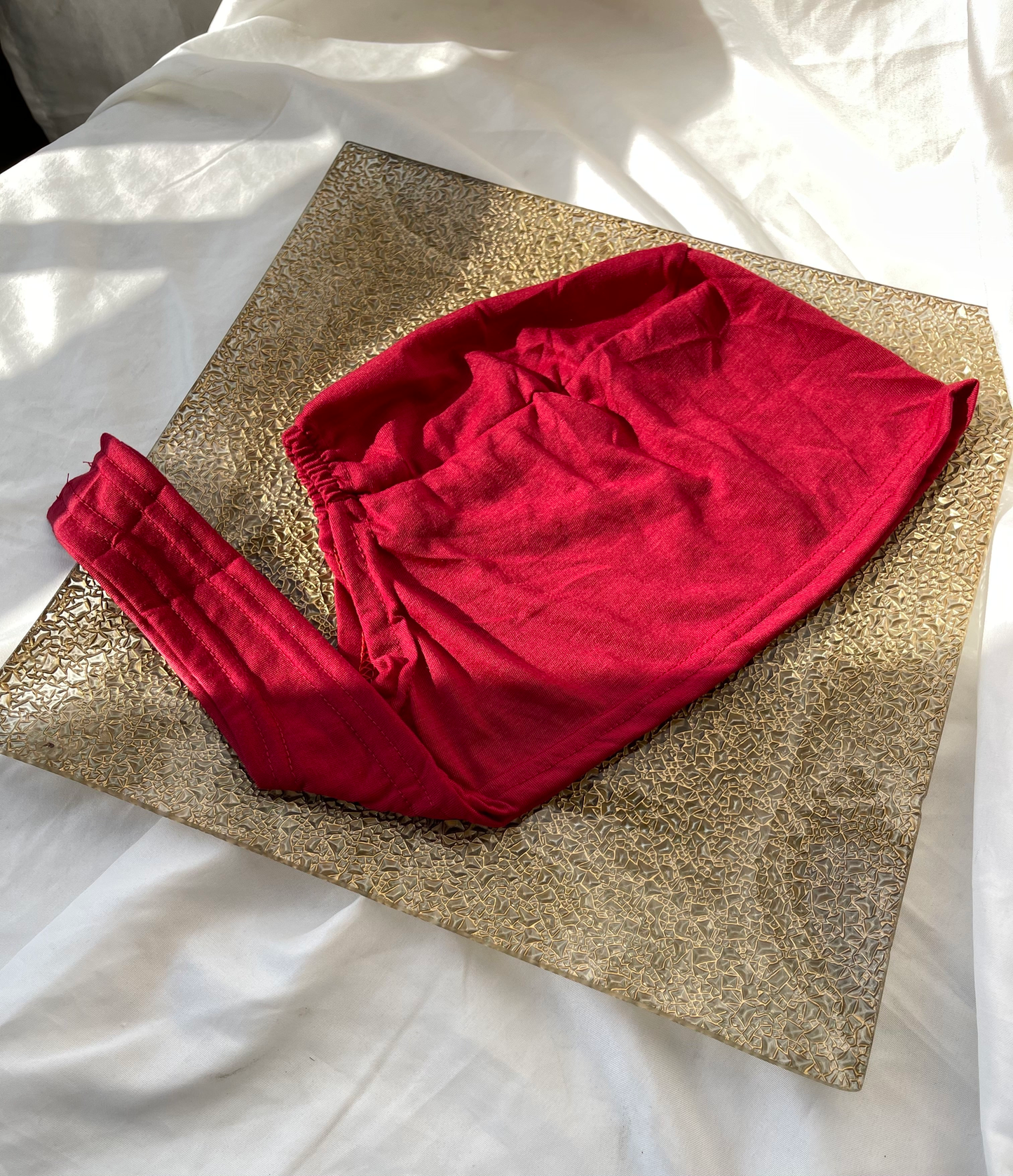 TIE BACK UNDERCAP - MAROON