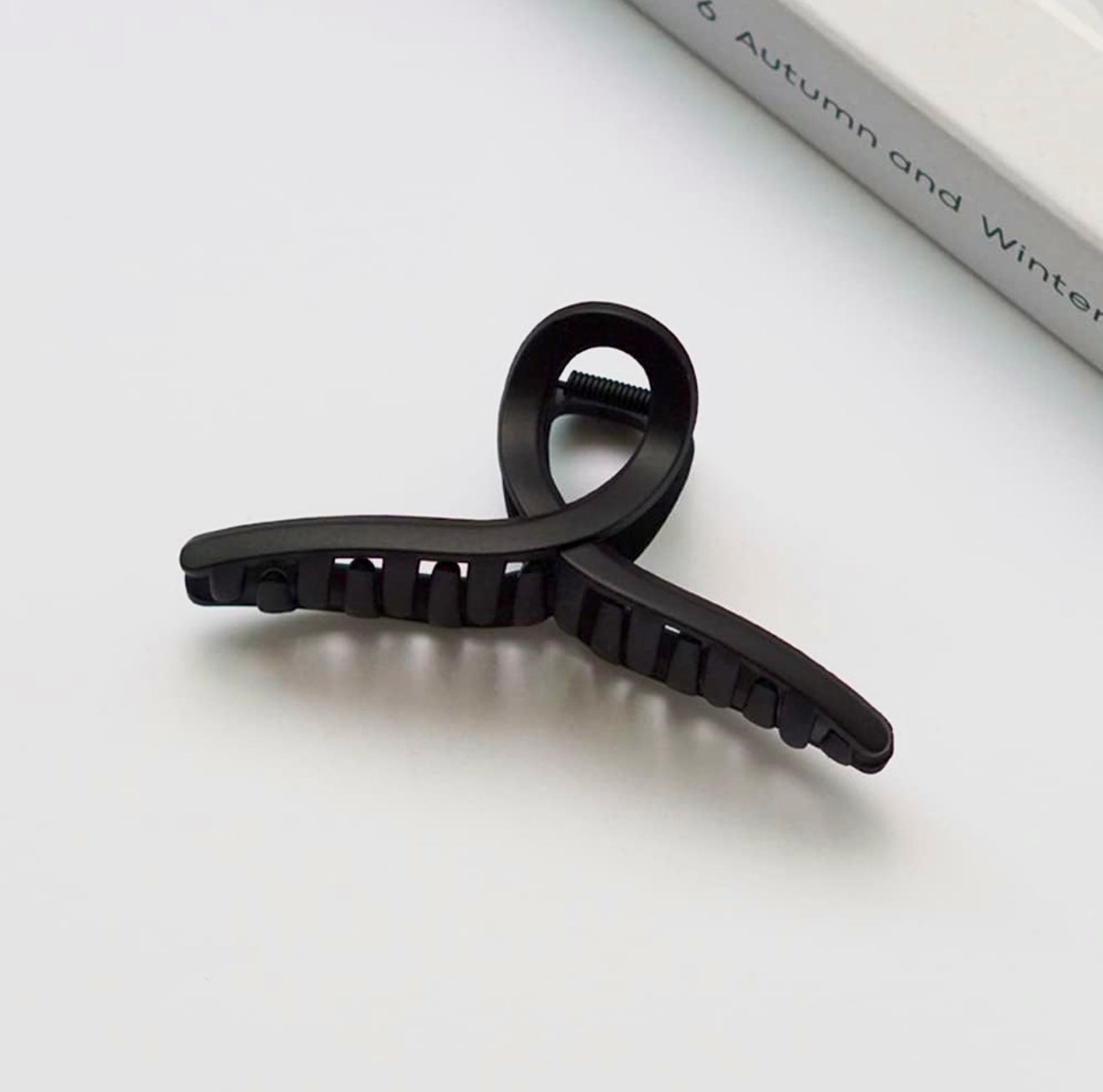 INFINITY HAIR CLAW CLIP - BLACK